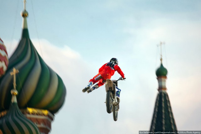 Red Bull X-Fighters на российской земле