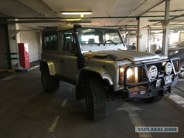 [Москва] Продам Land Rover Defender 90