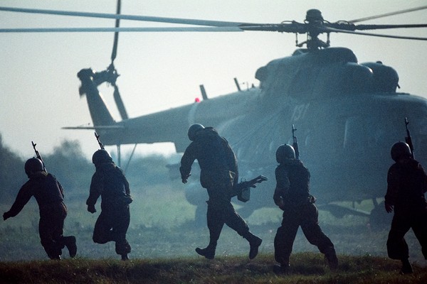 День в истории... 23 декабря 1993 года в Ростове-на-Дону бандиты захватили школьников