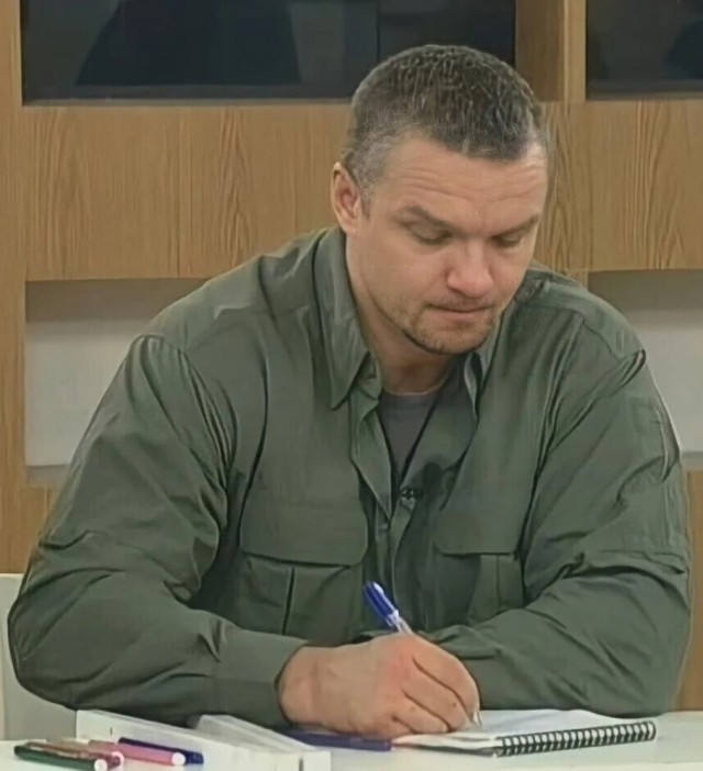 Иран обвинил США в нарушении перемирия и атаковал американские корабли