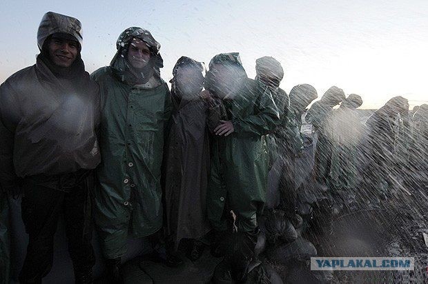 Всё, вода уходит! А вместе с нею печаль, разруха..