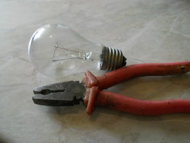 Автономная лампочка Ильича