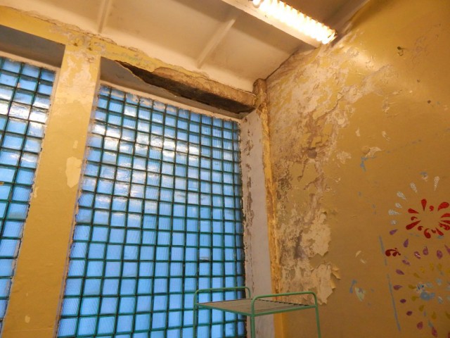 Школы, опасные для жизни