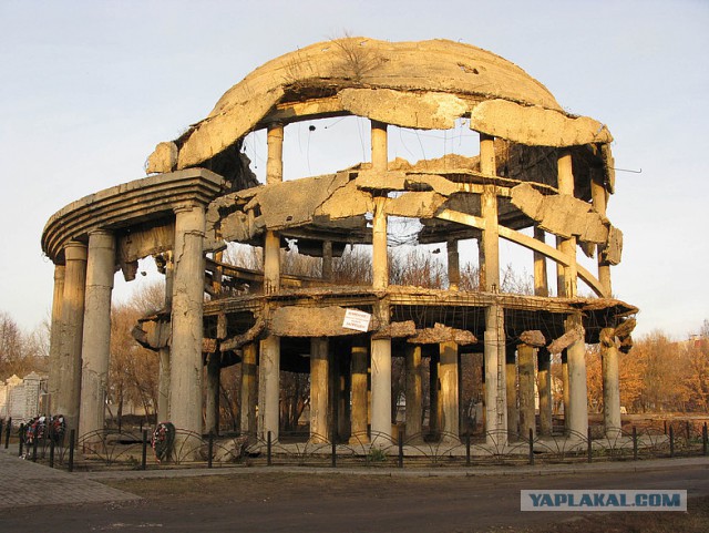 Если это правда,то почему Воронеж не город-герой?