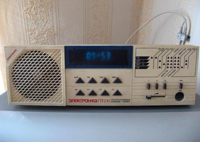 Электробытовые приборы времён СССР