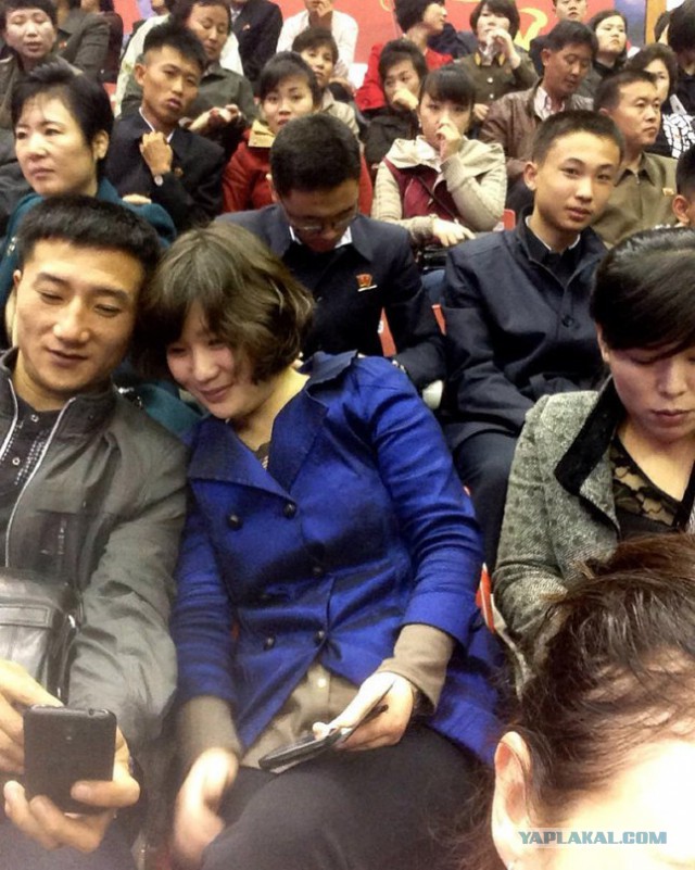 Болельщицы из КНДР прибыли на Олимпиаду в Южную Корею