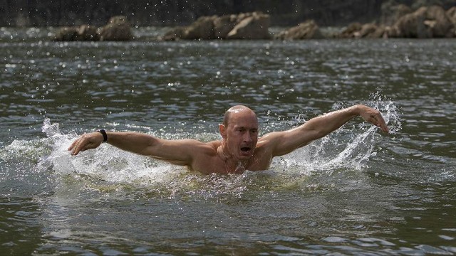 Дмитрий Песков отреагировал на вчерашнее видео Алексея Навального, которое обсуждают в сети.