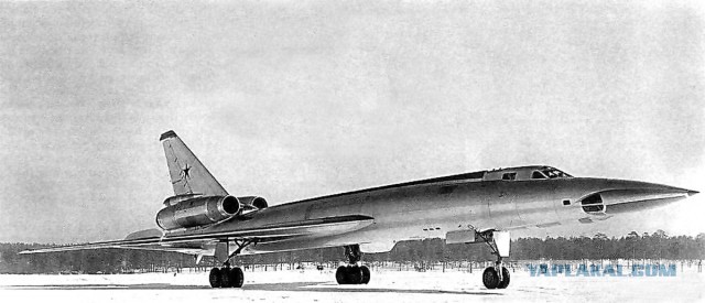 Сверхзвуковая "ответка": чем опасен для врага Ту-22М3