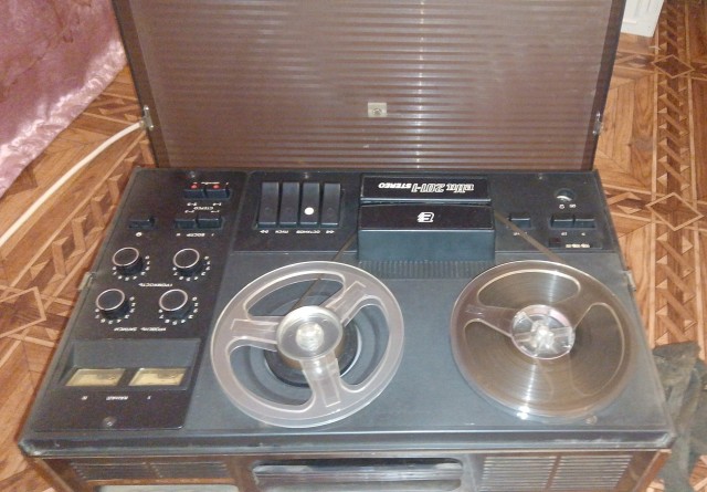 Где там наш меломан?