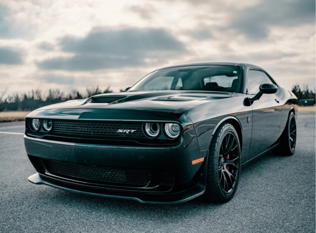 Поющий Dodge Challenger взбаламутил соцсети