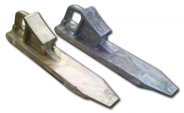 Во Франции сошел с рельс скоростной поезд TGV