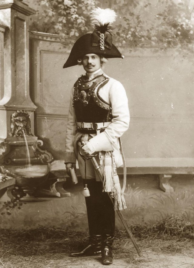 История в фотографиях