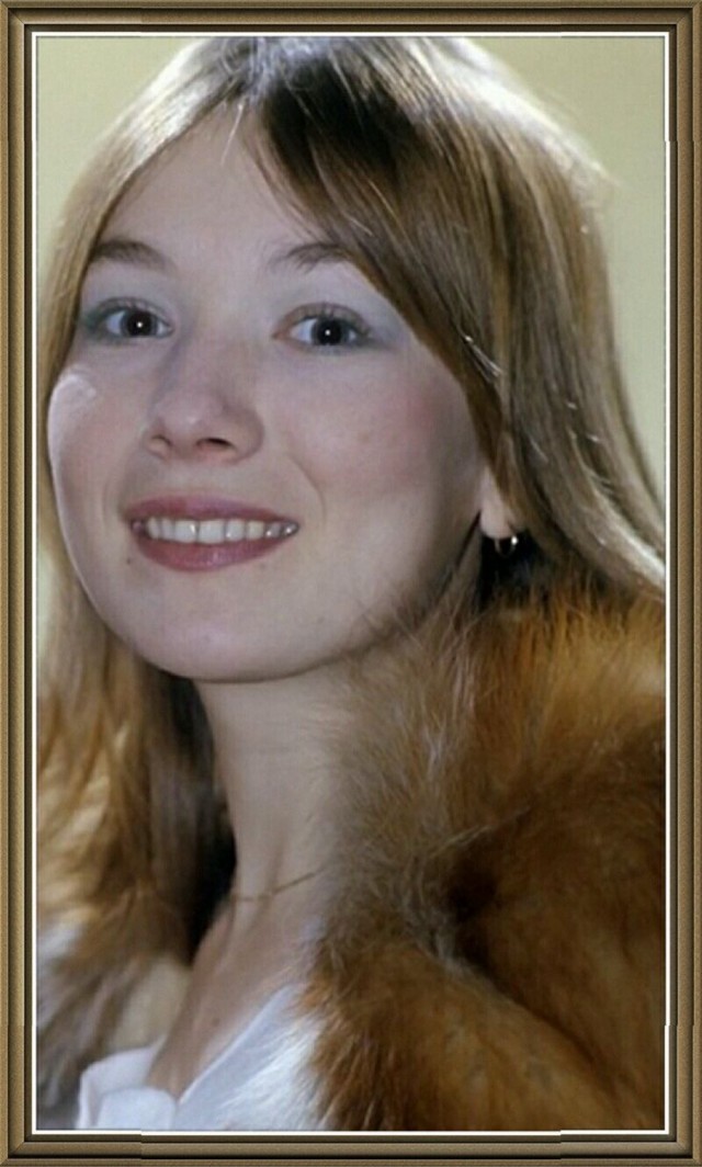 Елена Коренева