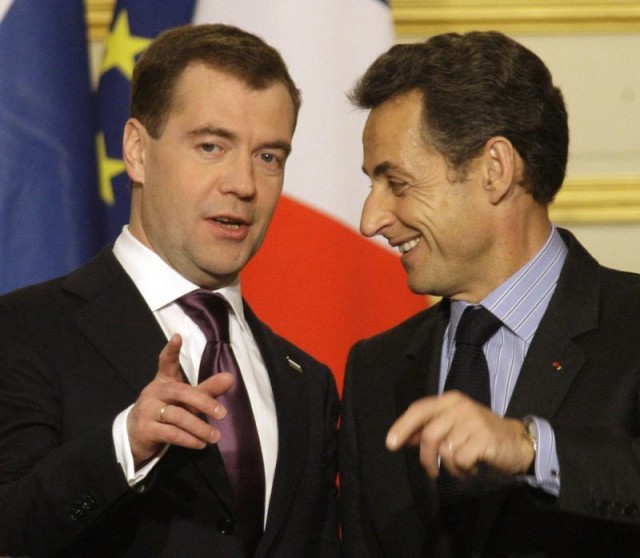 Как Медведев во Францию ездил