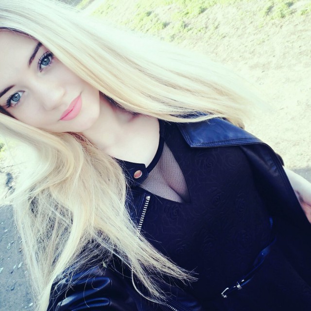 Девушки на улицах