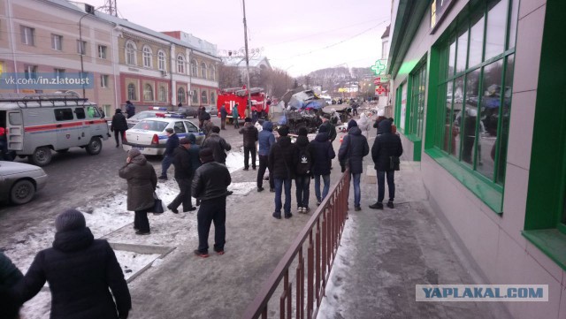 В СМИ появились первые кадры с места смертельного ДТП под Челябинском