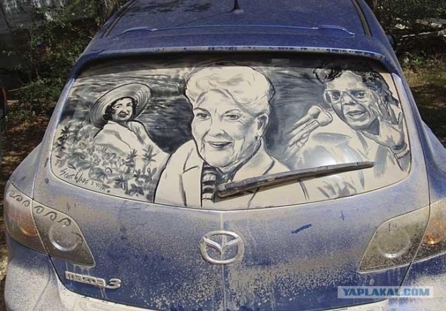 Рисунки на пыльных машинах!