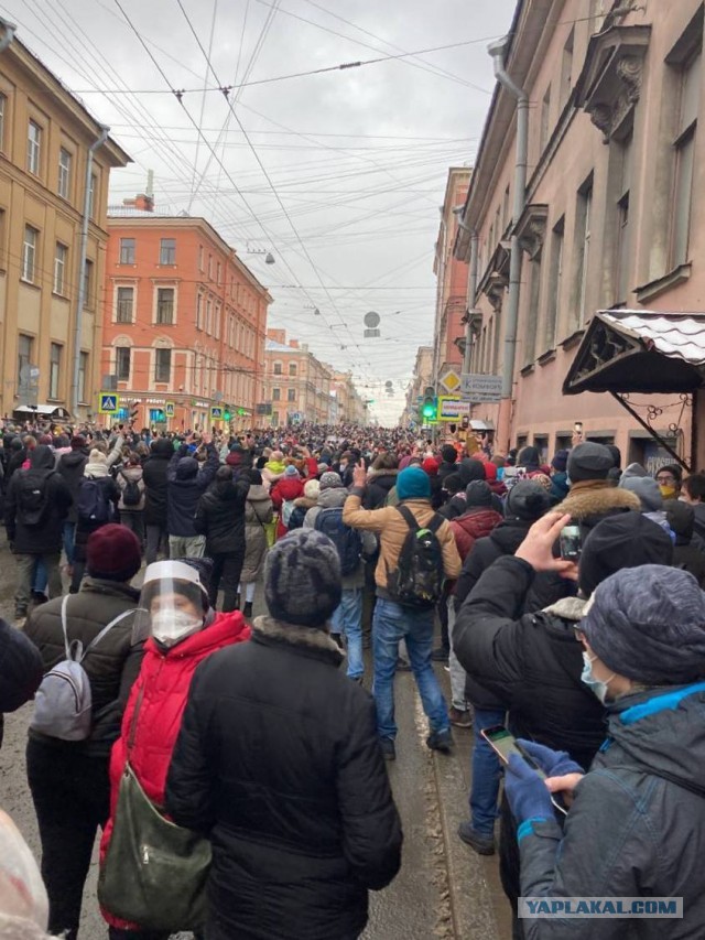 В Санкт-Петербурге сегодня на Невский проспект пускают по прописке