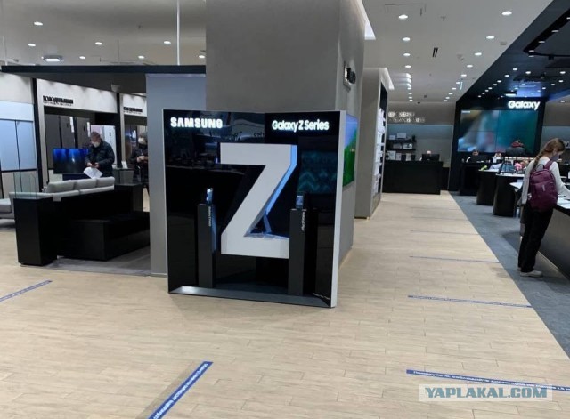 Samsung убрала букву «Z» из названий своих смартфонов, чтобы не возникало ненужных ассоциаций