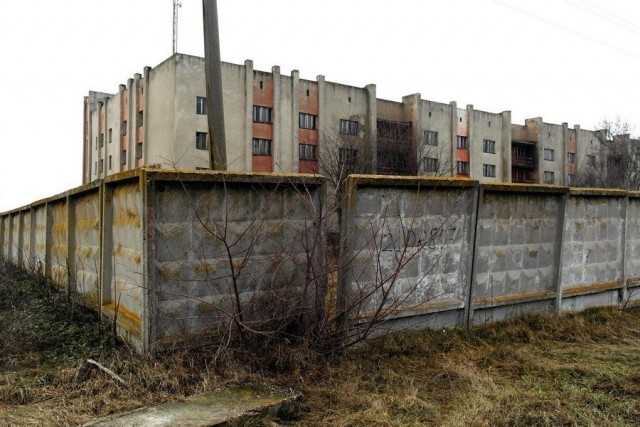 Мертвый военный городок