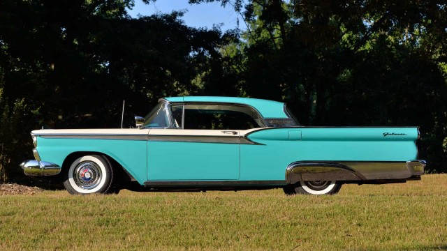 1959 Ford Fairlane 500 Galaxie Skyliner. Автопятница №51