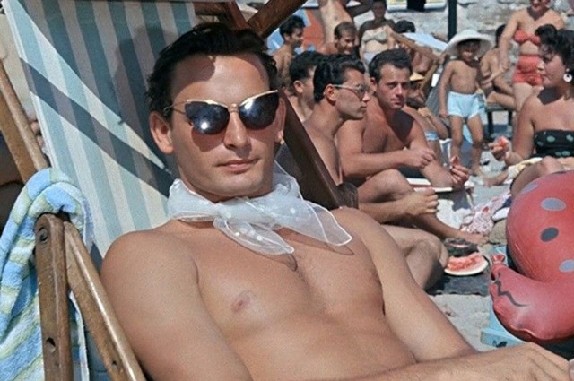 Я второй слева