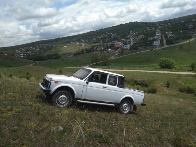 49 лет исполнилось Lada Niva