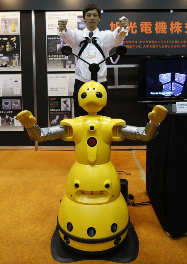 Выставка роботов в Токио