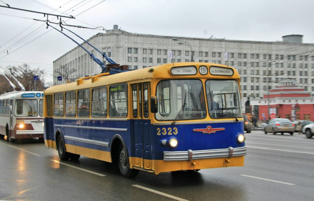 Троллейбусы ЗиУ-5