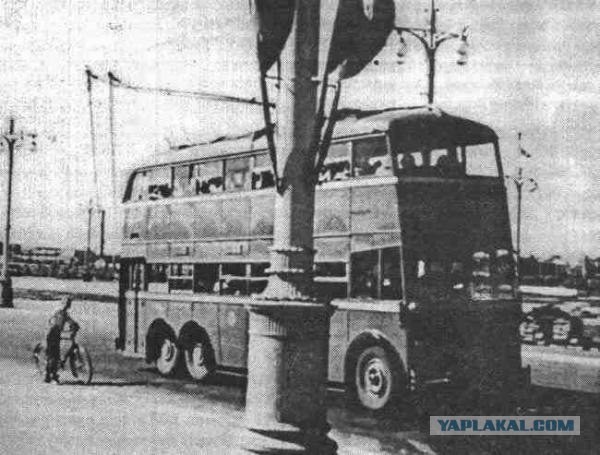 Двухэтажный троллейбус (9 фото)