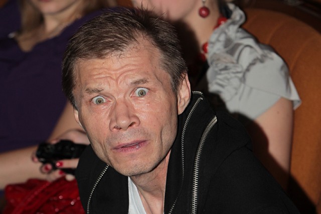В родном городе Джорджа Флойда Хьюстоне кто-то расписал граффити с его изображением текстом «Жизни негров не важны»