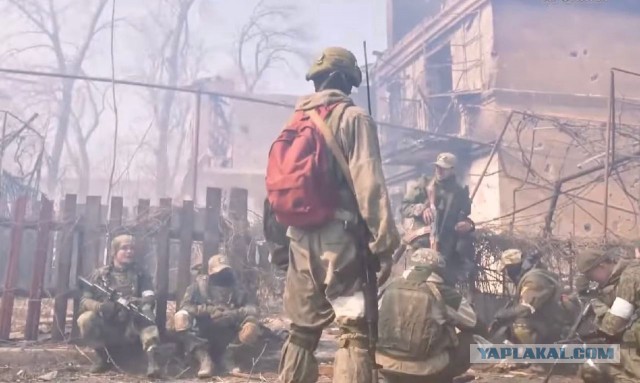 "Красный рюкзак" - герой России