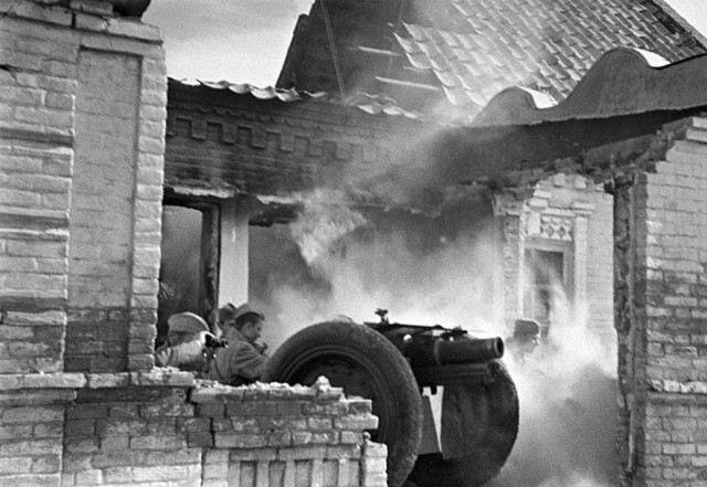 Великая Отечественная в фотографиях - 23