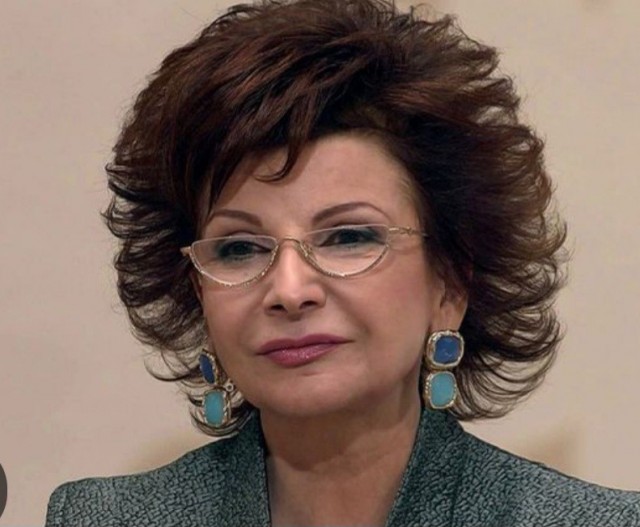 Вроде и день заканчивается, а никто не вспомнил, не перевернул календарь..