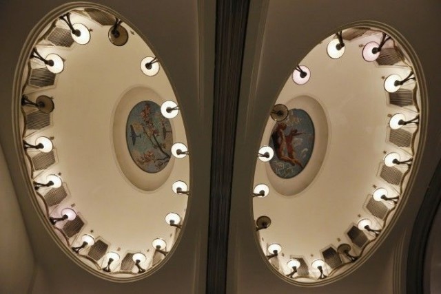 Иностранная туристка в Московском метро