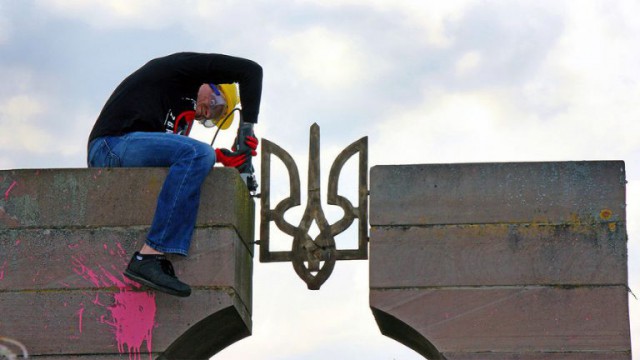 Польша приняла решение снести все мемориалы прославляющие бандеровцев