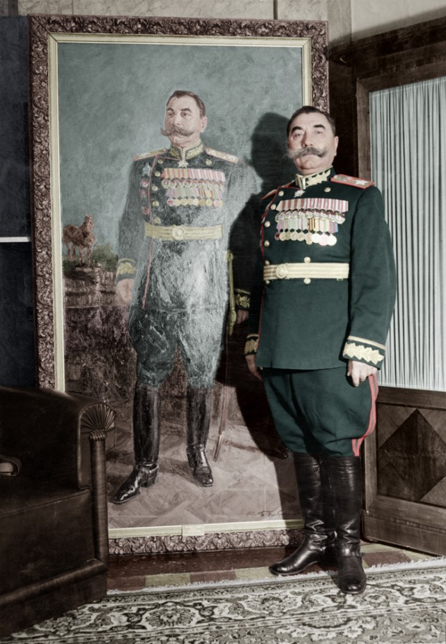 История в фотографиях