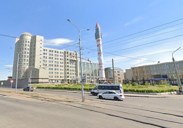 А почему именно из холодильников?