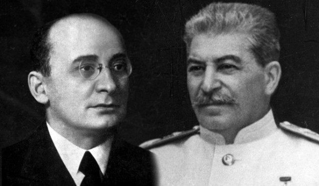 Губернатор Вологодской области лично уничтожил бульдозером частный виноградник