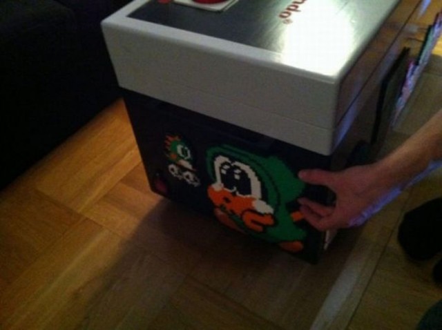 Столик для олдскул-геймера