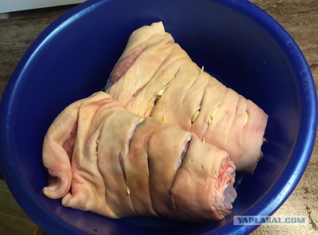 Офигительно вкусная свиная рулька по-пацански!