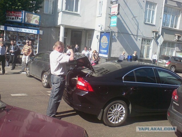 Новое ДТП с мигалкой в Москве