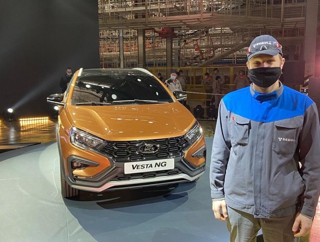 АвтоВАЗ начал производство рестайлинговой Lada Vesta