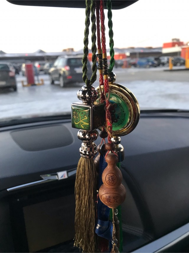 Висюльки в машине