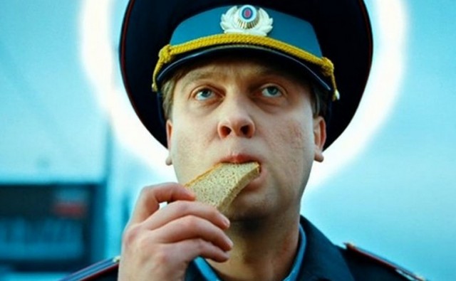 В отношении сотрудников ДПС, задержавших пьяную судью после ДТП в Калуге, возбудили уголовное дело