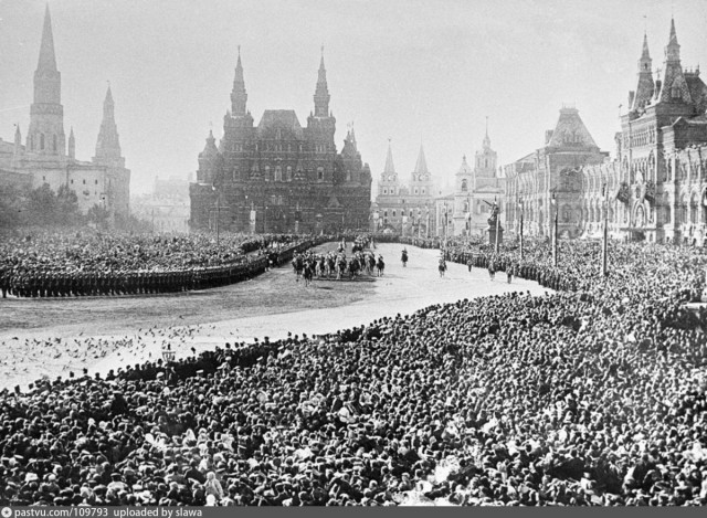 Москва 1910-х в фотографиях: от большой деревни до столицы новой советской страны