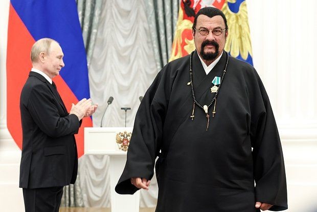 Американский актер Стивен Сигал намерен сняться в российском кино