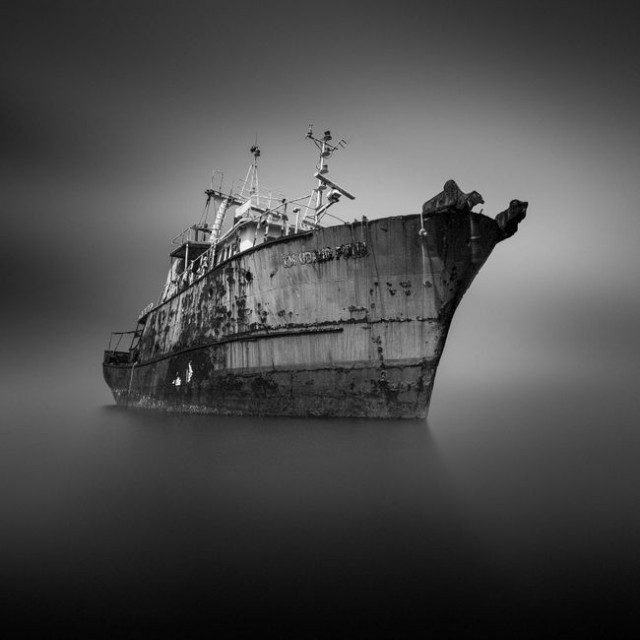 Последнее плавание. Исчезнувшие маяки и корабли-призраки, хранящие вечные тайны.