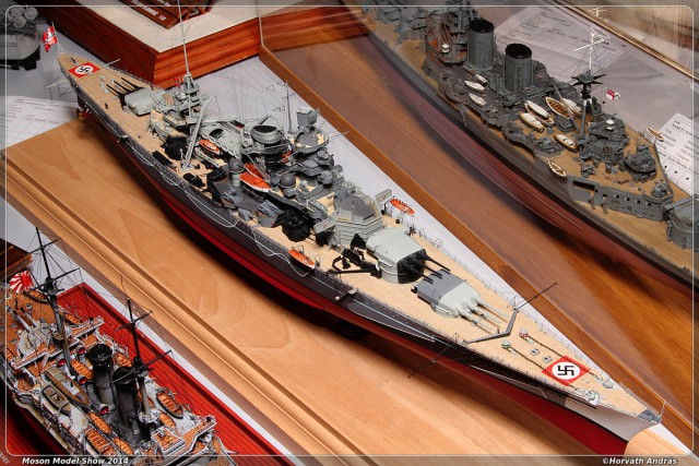MOSON MODEL SHOW 2014