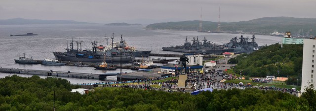 Лучшие фотографии с парада в Петербурге ко Дню ВМФ